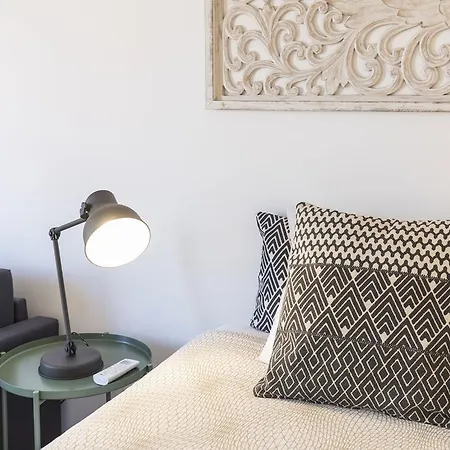 Lejlighed Lovelystay - Bright Studio In Carmo, Chiado