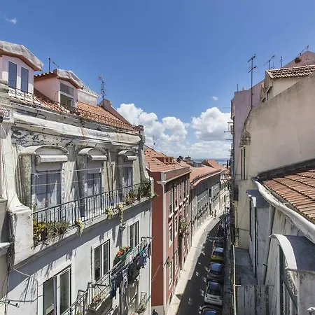 شقة Lovelystay - Bright Studio In Carmo, Chiado Lisboa