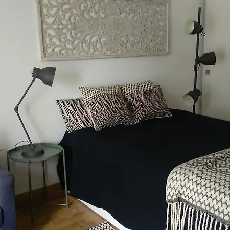 Lovelystay - Bright Studio In Carmo, Chiado شقة Lisboa